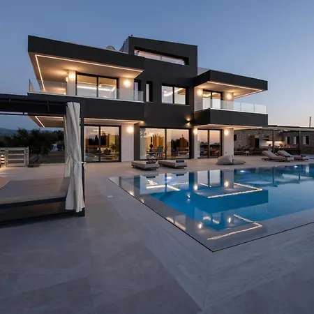 Omnia Luxury Villa, 100m2 Pool, Whirlpool & Gym, By Thinkvilla